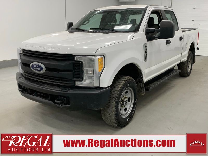 White 2019 Ford F-350 Super Duty XL Crew Cab 4WD Pickup Truck Four-Wheel Drive
