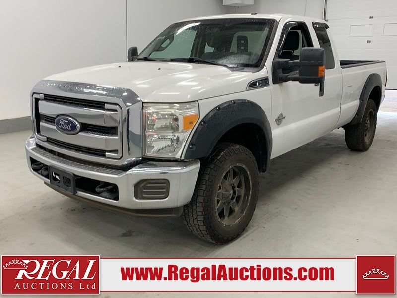 White 2013 Ford F-350 Super Duty Pickup Truck Four-Wheel Drive