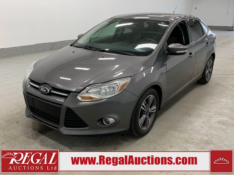 Gray 2014 Ford Focus Sedan Front-Wheel Drive