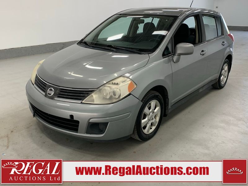 Gray 2008 Nissan Versa Hatchback Front-Wheel Drive