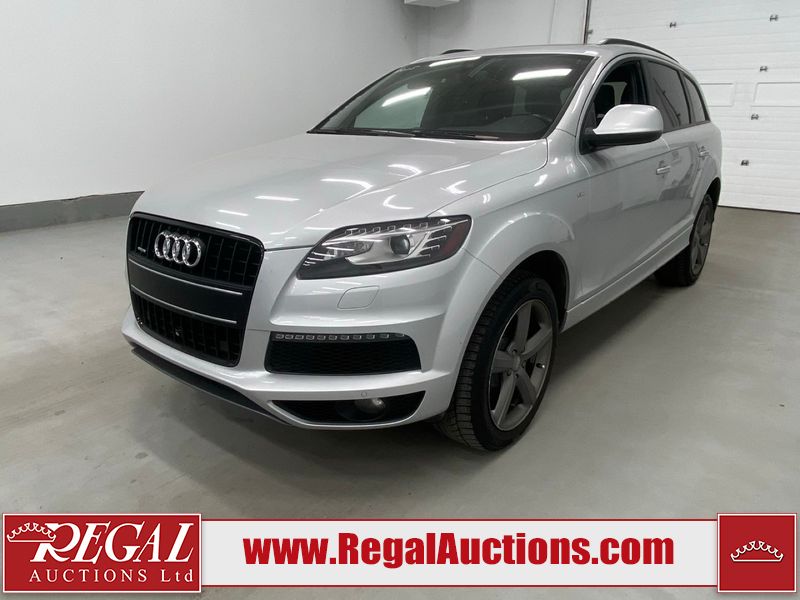 Silver 2015 Audi Q7 SUV / Crossover
