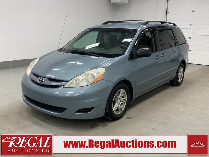 Blue 2008 Toyota Sienna Minivan Front-Wheel Drive 