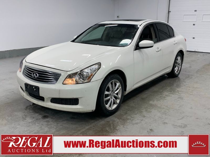 White 2009 INFINITI G37 Coupe  