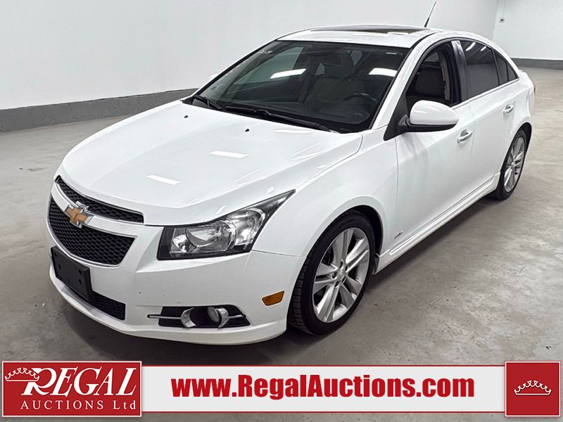 White 2014 Chevrolet Cruze Sedan Front-Wheel Drive