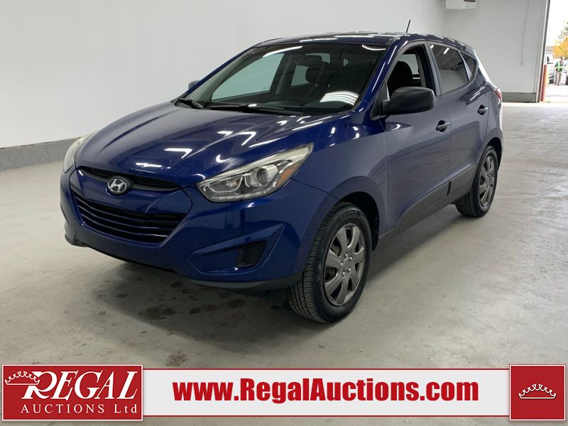 Blue 2014 Hyundai Tucson SUV / Crossover