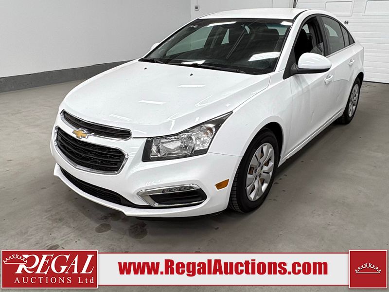 White 2016 Chevrolet Cruze Sedan Front-Wheel Drive 