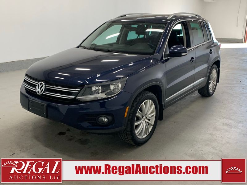 Blue 2015 Volkswagen Tiguan SUV / Crossover